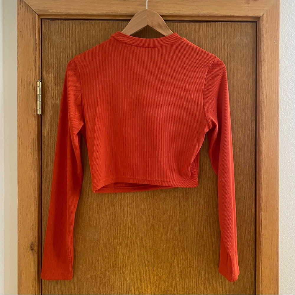 BTFBM • NEW! Ribbed Cut Out Long Sleeve Cropped Top - Size S - Picture 8 of 16